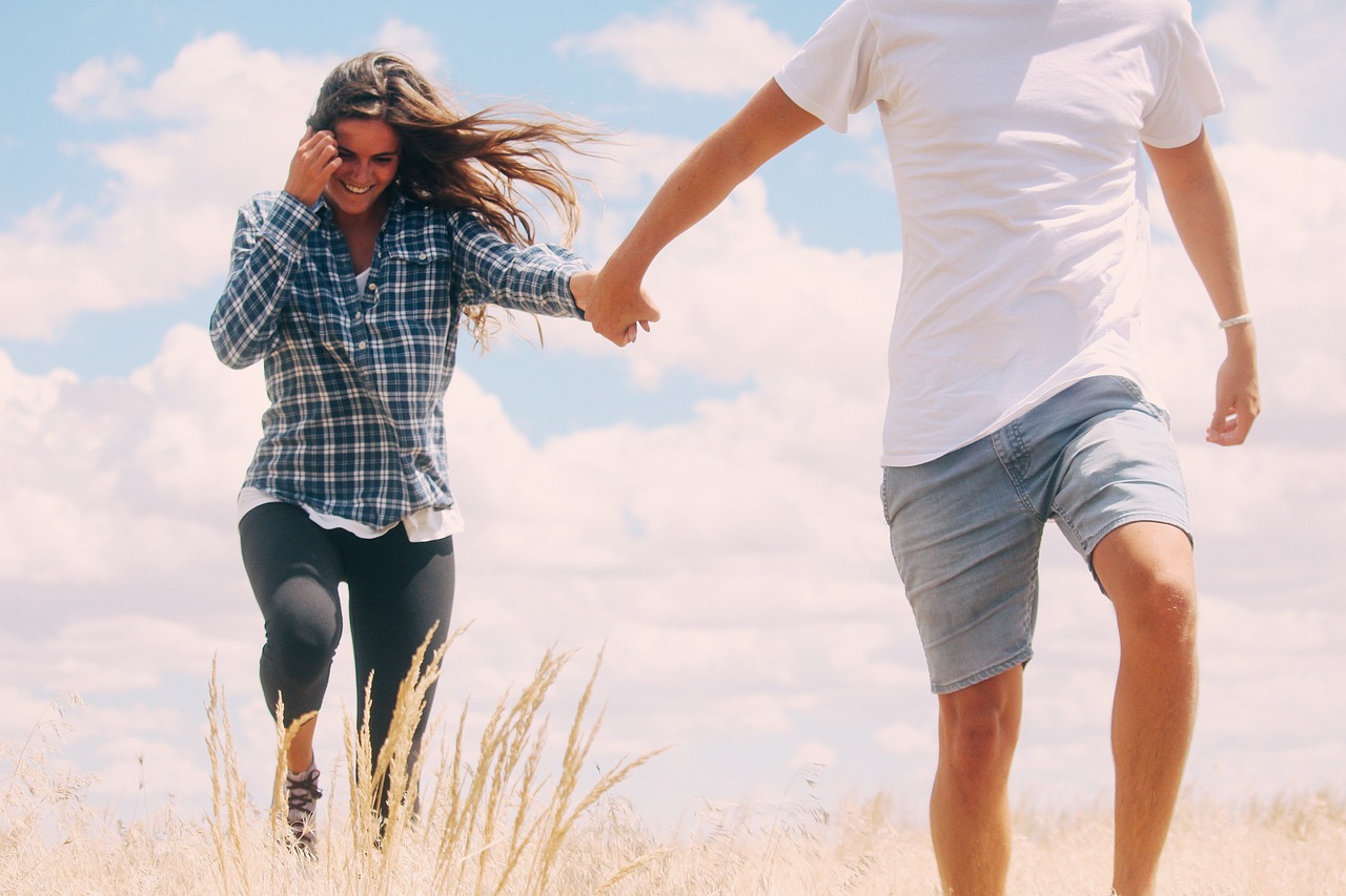 Being Cautious with Online Relationships